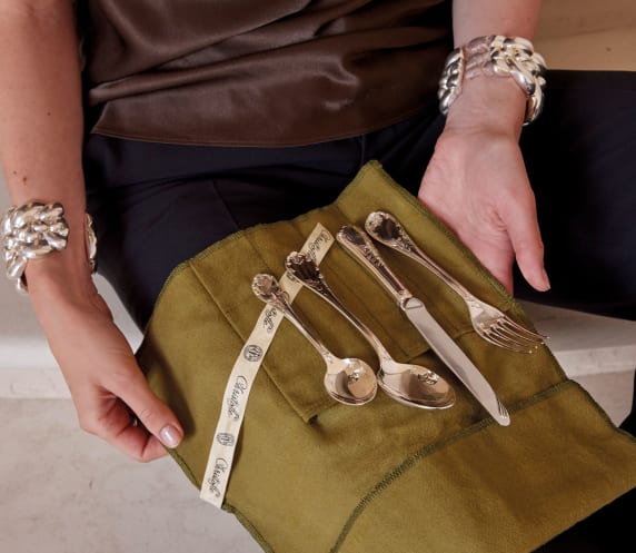 ラ・トゥルース 4pcs カトラリーセット ポーチ付 シルバー